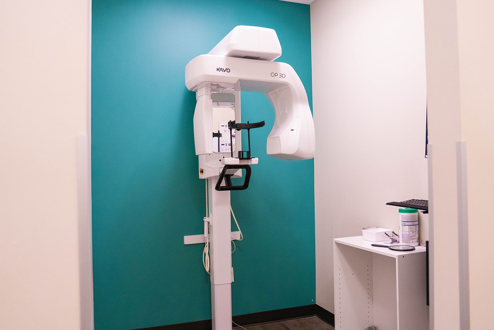 close up of cbct scanning device within the dental center